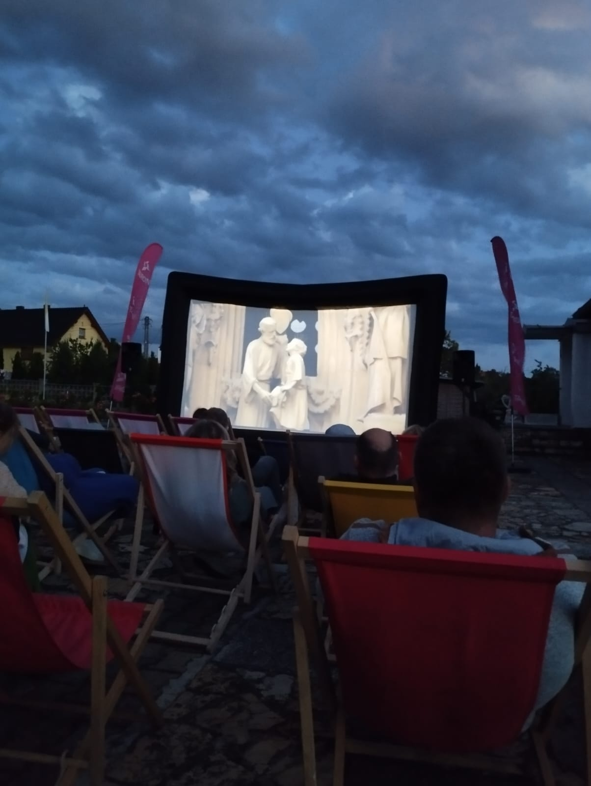 DOŻYNKOWE KINO